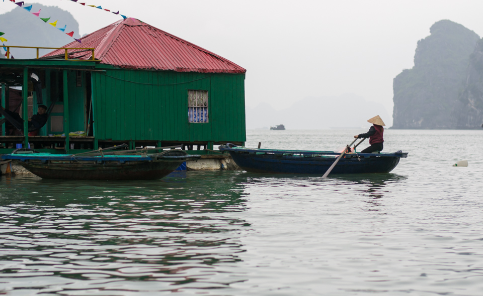 Floating market at Halong Bay