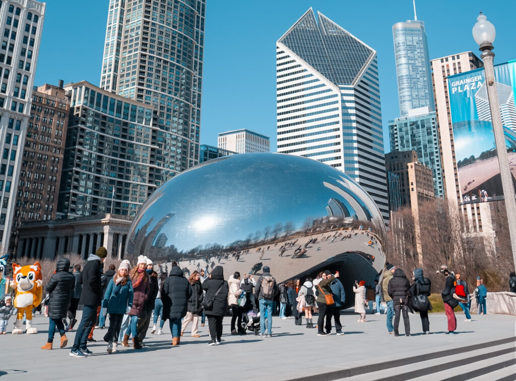 Where to Stay in Chicago: Staypineapple Chicago Review
